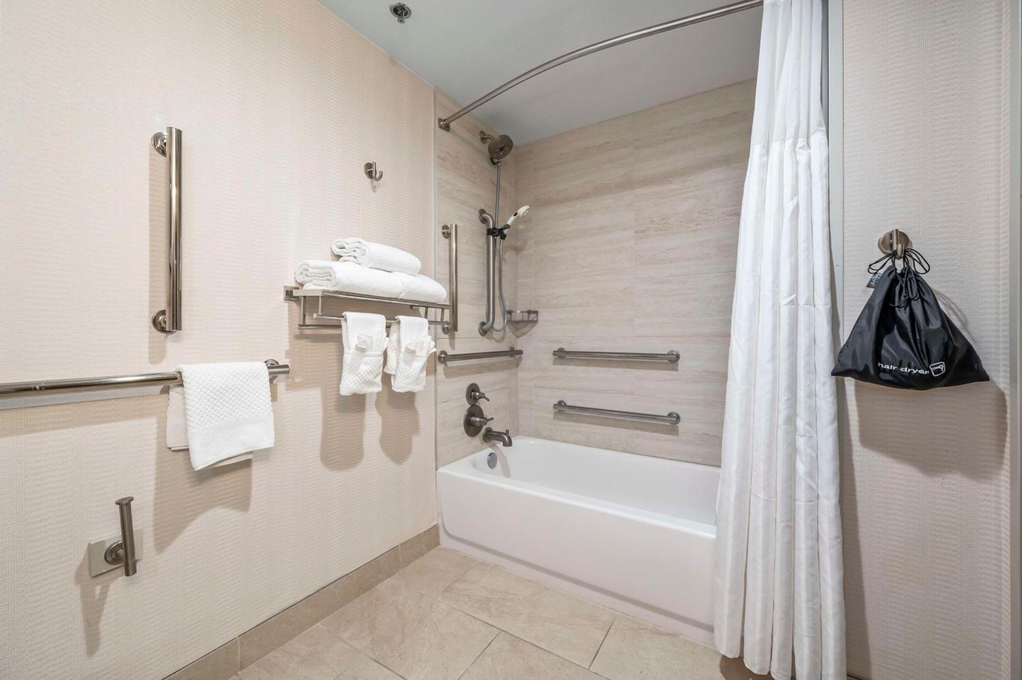 King Room Bath Tub Mobility Accessible
