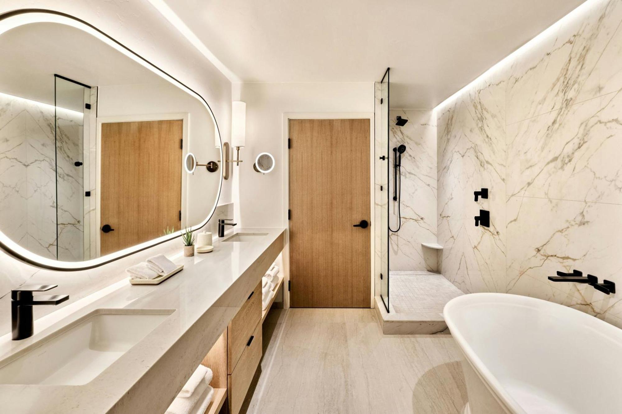 Two-Bedroom Signature Suite Mountain View