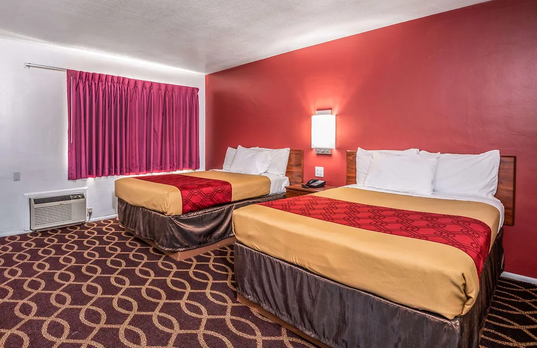 Econo Lodge University-1