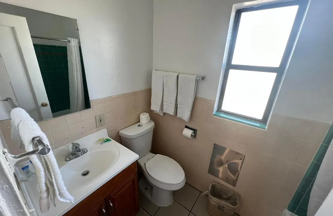 Quail Inn Motel-1