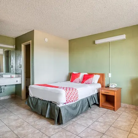Oyo Hotel Tucson Downtown-2