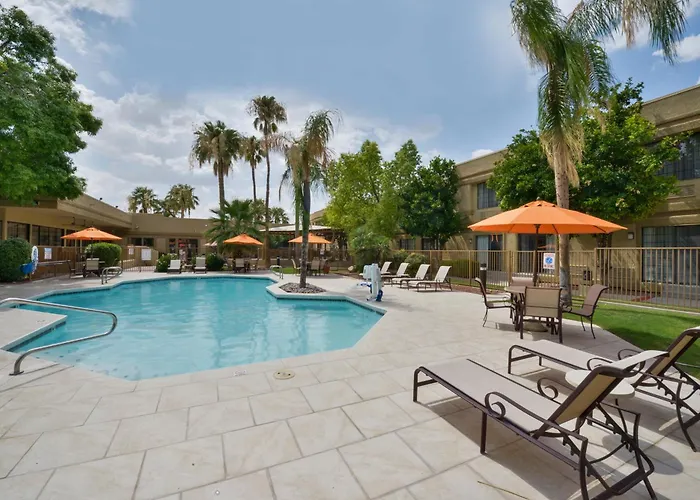 Wyndham Tucson Airport Hotel & Conference Center