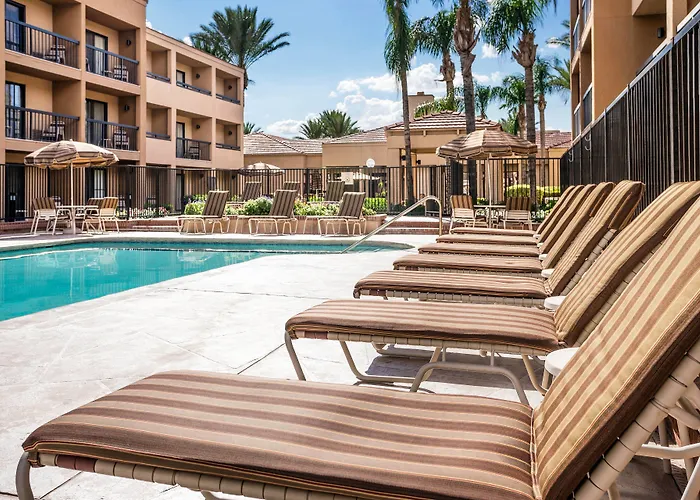 Courtyard Tucson Airport Hotel