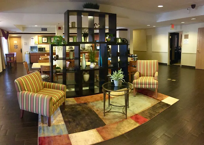 Baymont By Wyndham Tucson Airport Hotel